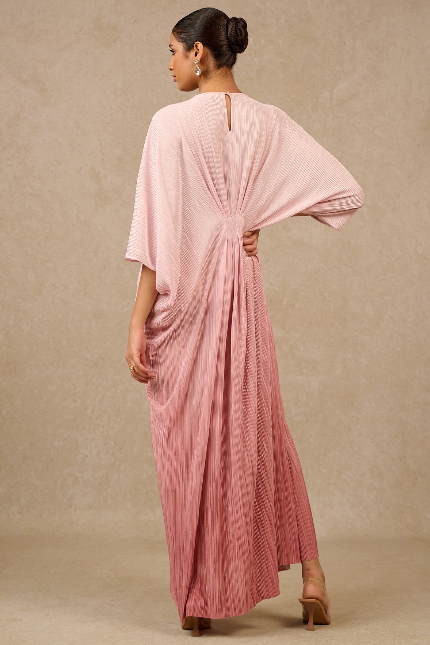 Tarun Tahiliani Shaded Old Rose Kaftan indian designer wear online shopping melange singapore