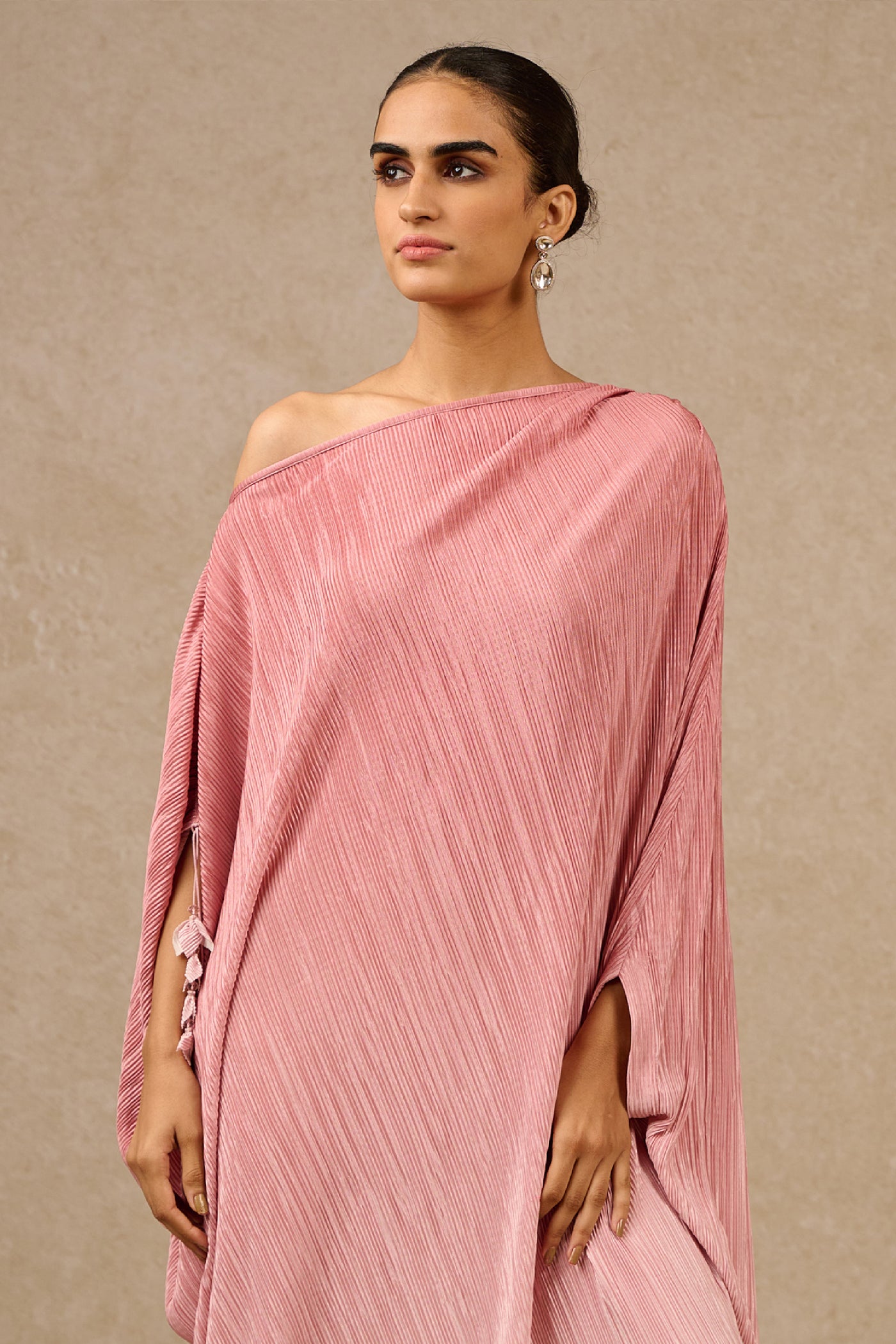 Tarun Tahiliani Shaded Old Rose Kaftan indian designer wear online shopping melange singapore