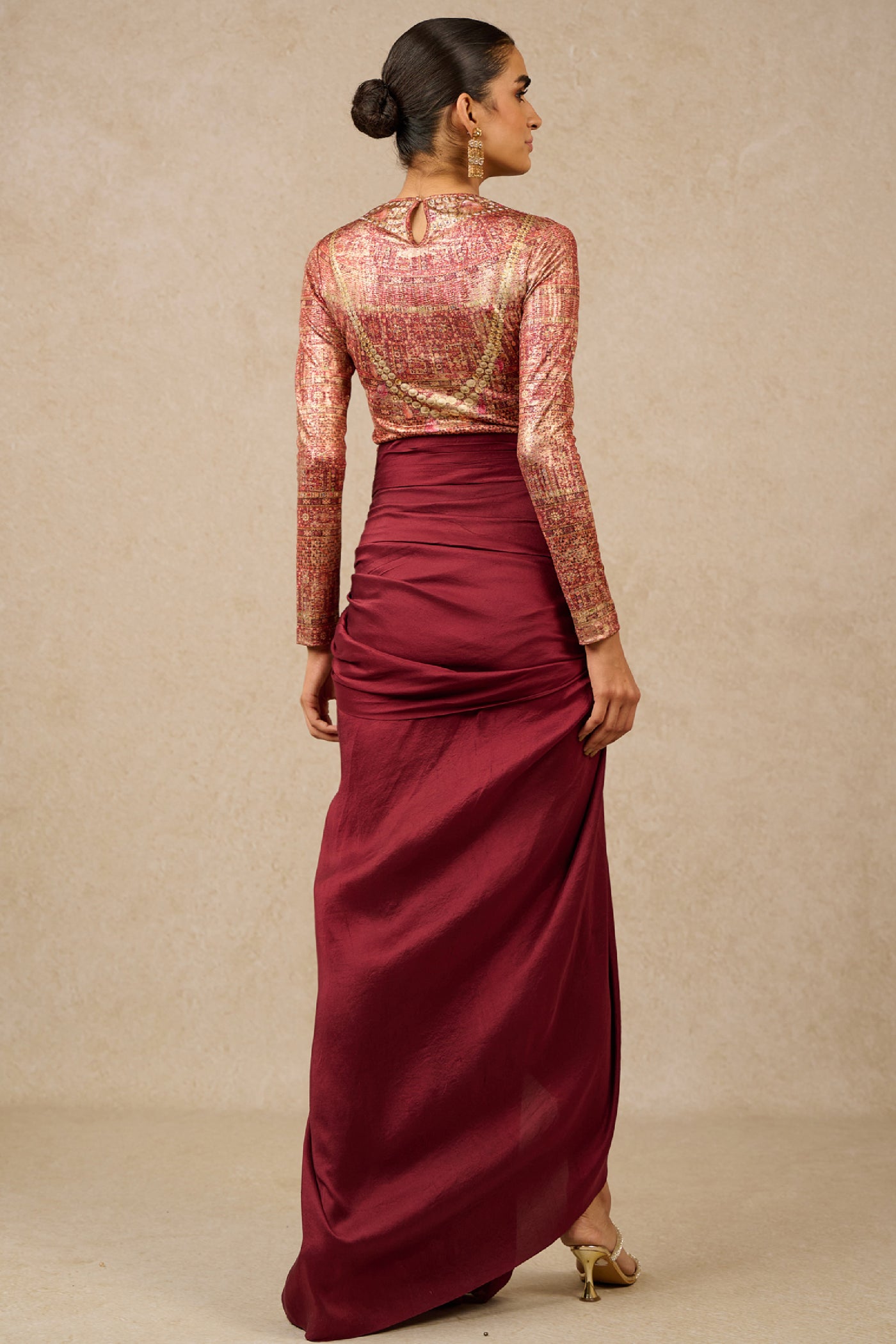 Tarun Tahiliani T-Shirt Skirt Indian designer wear online shopping melange singapore