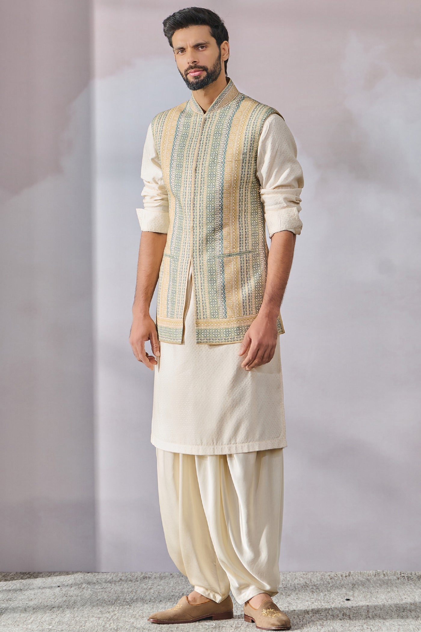 Tarun Tahiliani Menswear Waistcoat indian designer wear online shopping melange singapore