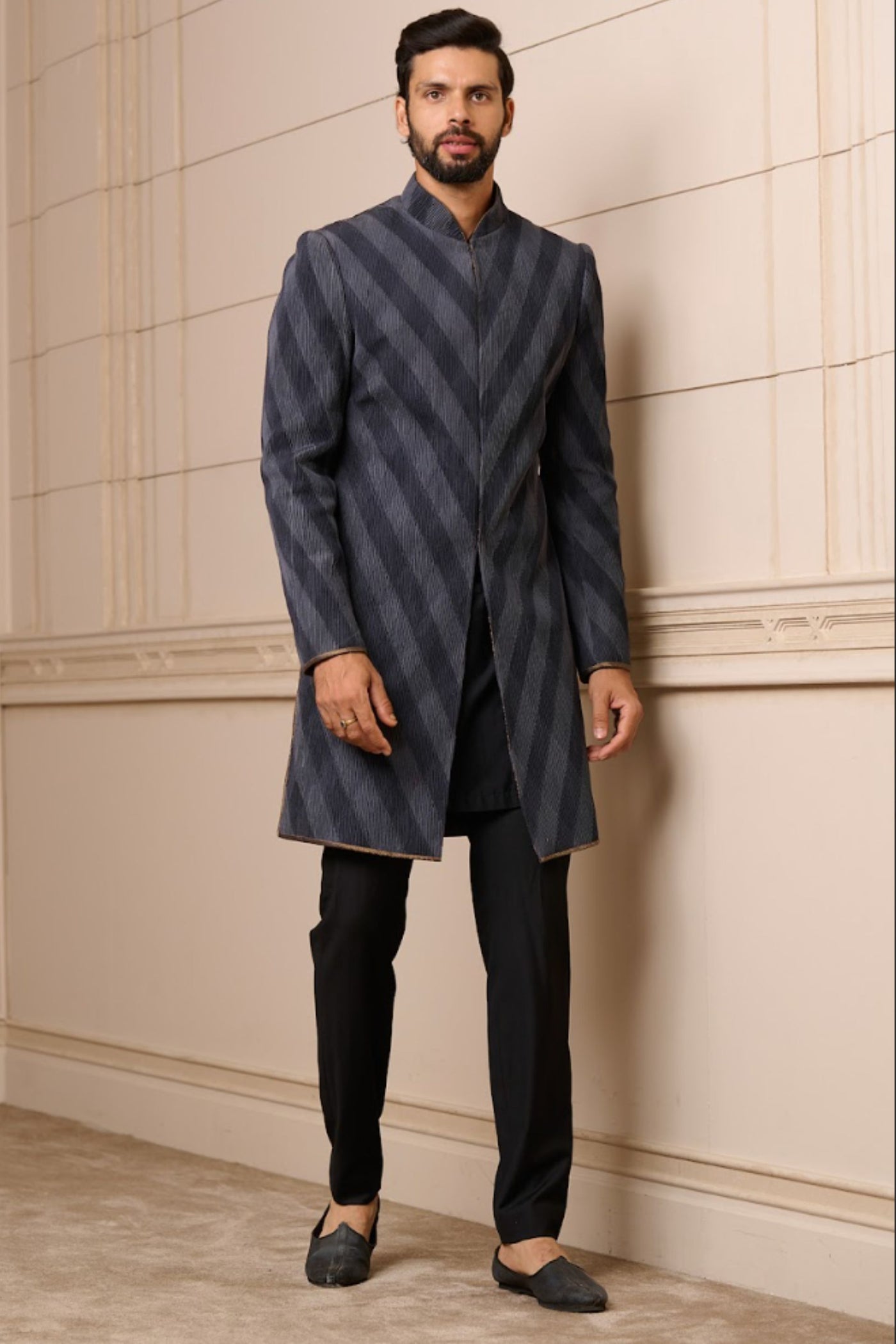 Tarun Tahiliani Menswear Sherwani Kurta And Trouser Charcoal indian designer wear online shopping melange singapore