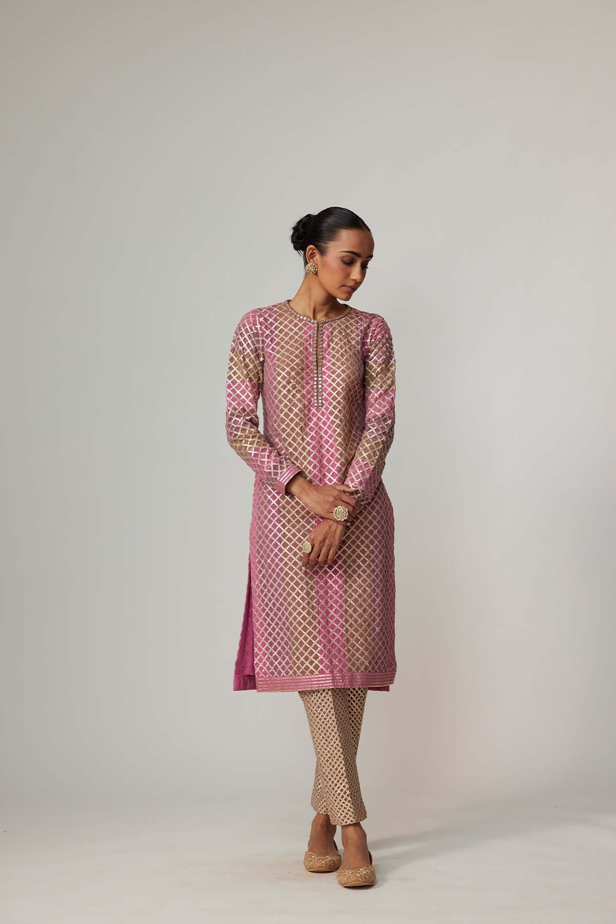 V Vani Vats Mud Mauve Multicolor Kurta Set indian designer wear online shopping melange singapore 
