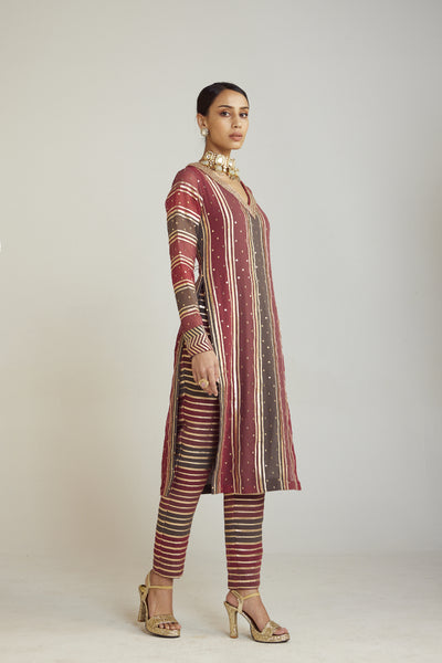 Vani Vats Charcoal Grey V Neck Straight Kurta Pant Set Indian designer wear online shopping melange singapore