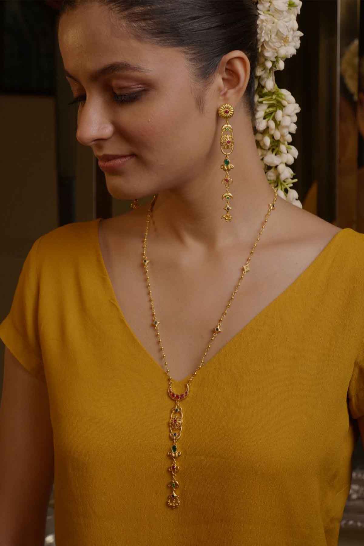 Zariin Delicate Whispers Gift Set indian designer wear online shopping melange singapore 