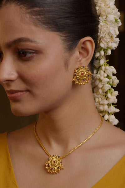 Zariin Floral Grace Gift Set indian designer wear online shopping melange singapore 