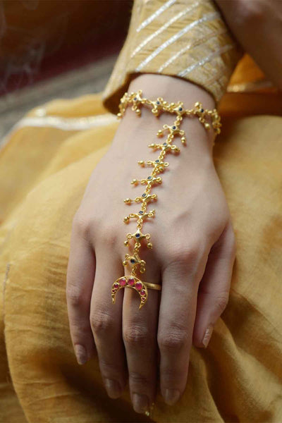 Zariin Moonlit Glory Haath Phool indian designer wear online shopping melange singapore 