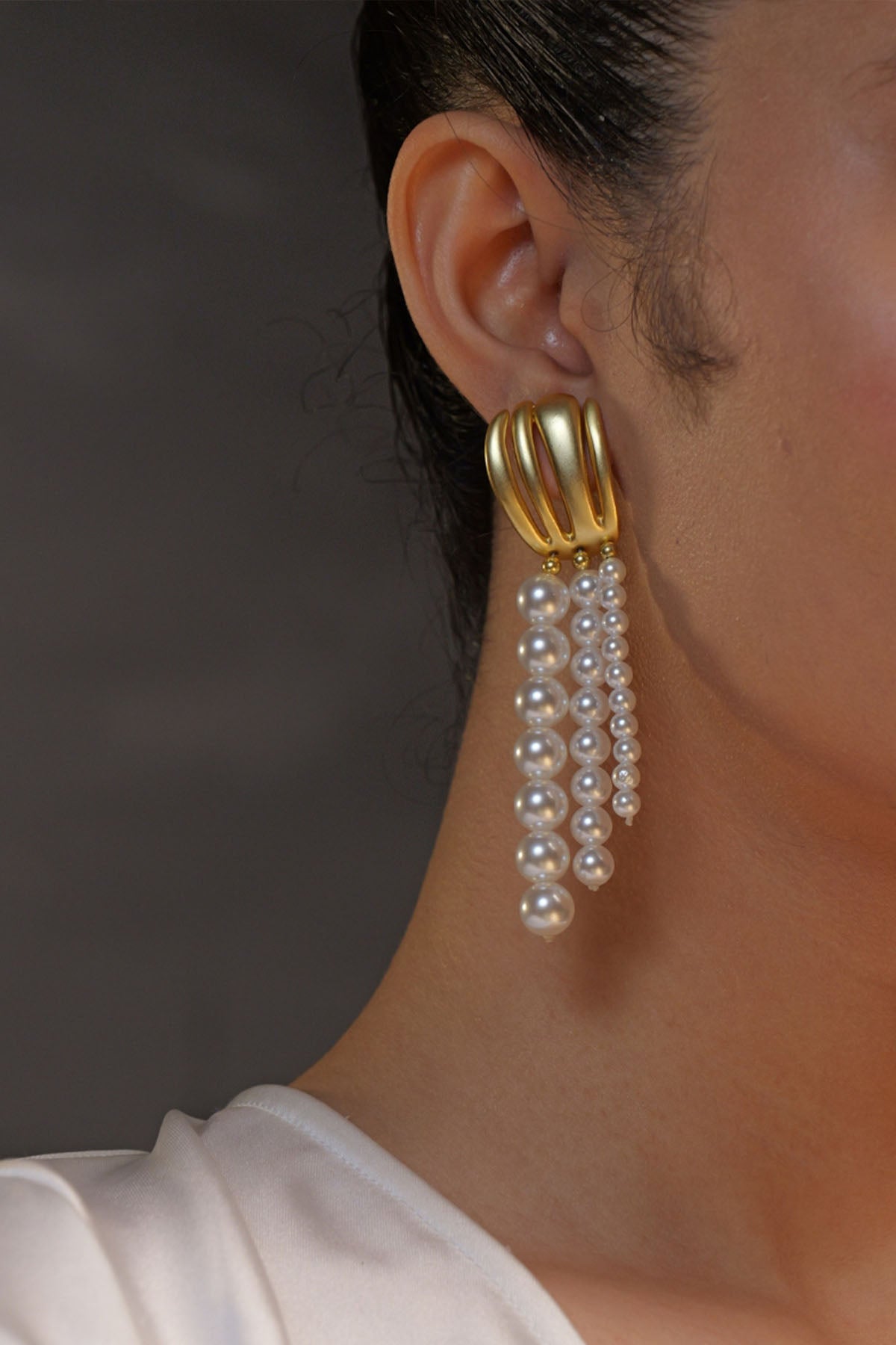 Zariin Scent of the Sea Pearl Earrings indian designer wear online shopping melange singapore 