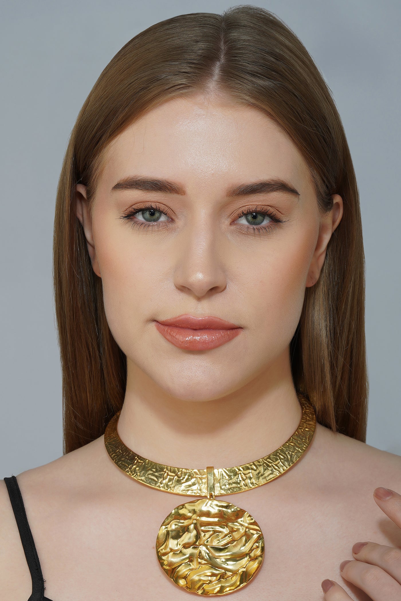 Zariin Spotlight Loving Crushed Metal Choker Necklace indian designer wear online shopping melange singapore