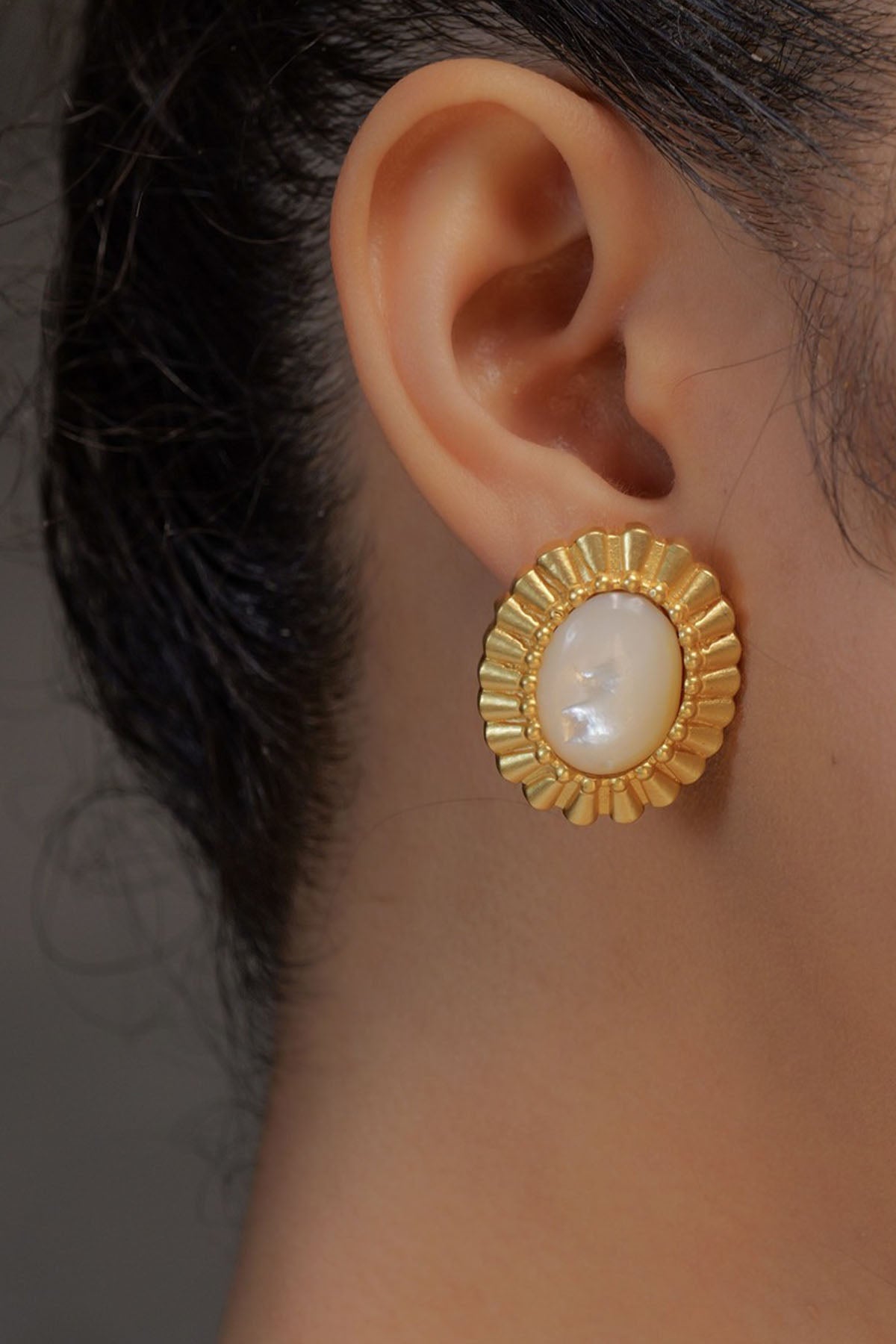Zariin Sunny Getaway Stud Earrings indian designer wear online shopping melange singapore 
