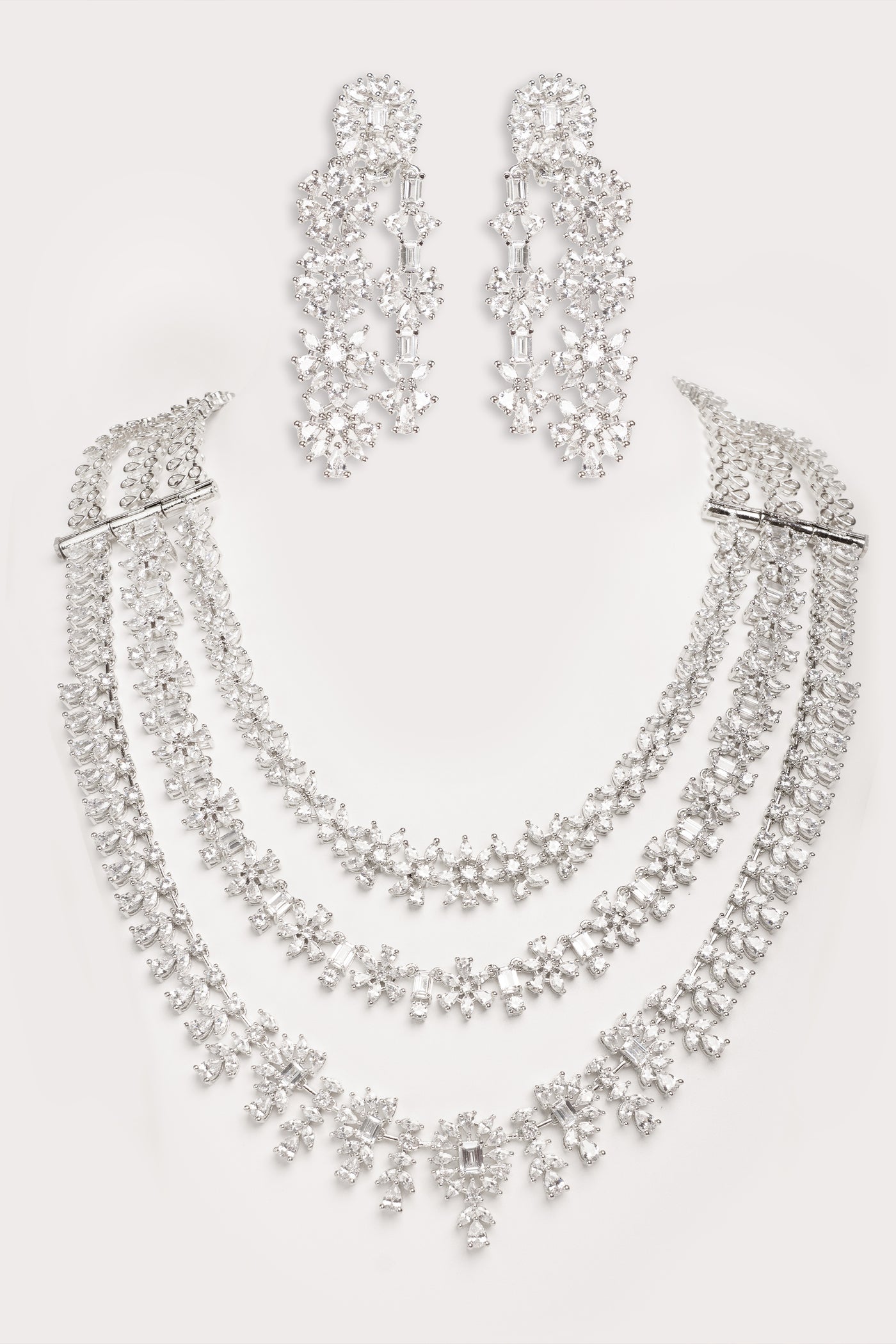 Zevar Multiwear Dramatic And Versatile Diamond Necklace Set indian designer wear online shopping melange singapore