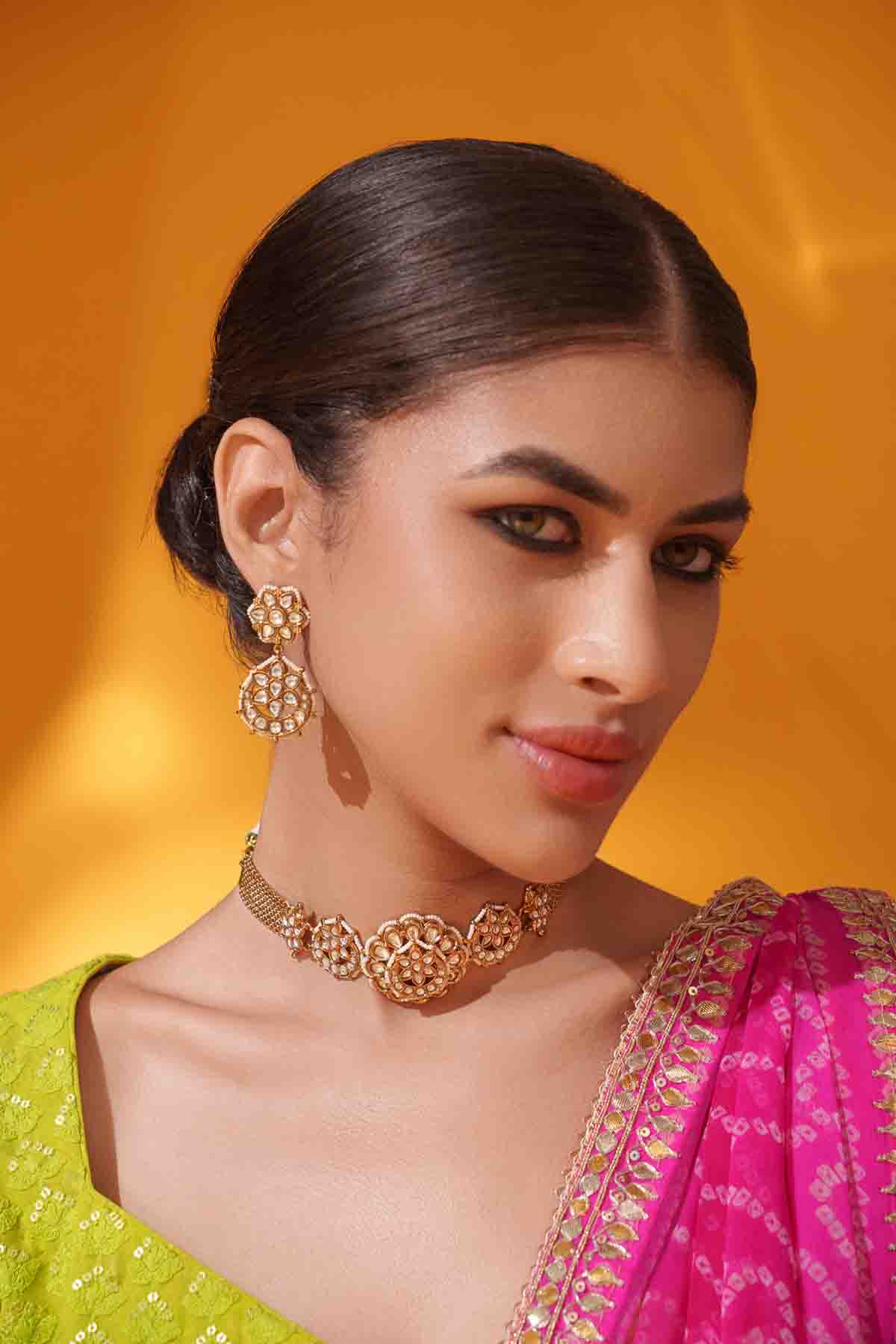 Zevar Traditional Yet Dramatic Kundan Choker Set indian designer wear online shopping melange singapore 
