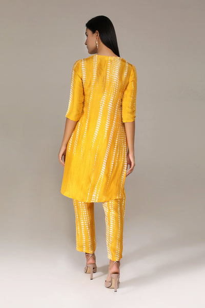 Aneehka Yellow Raya Straight Kurta with Pants indian designer wear online shopping melange singapore