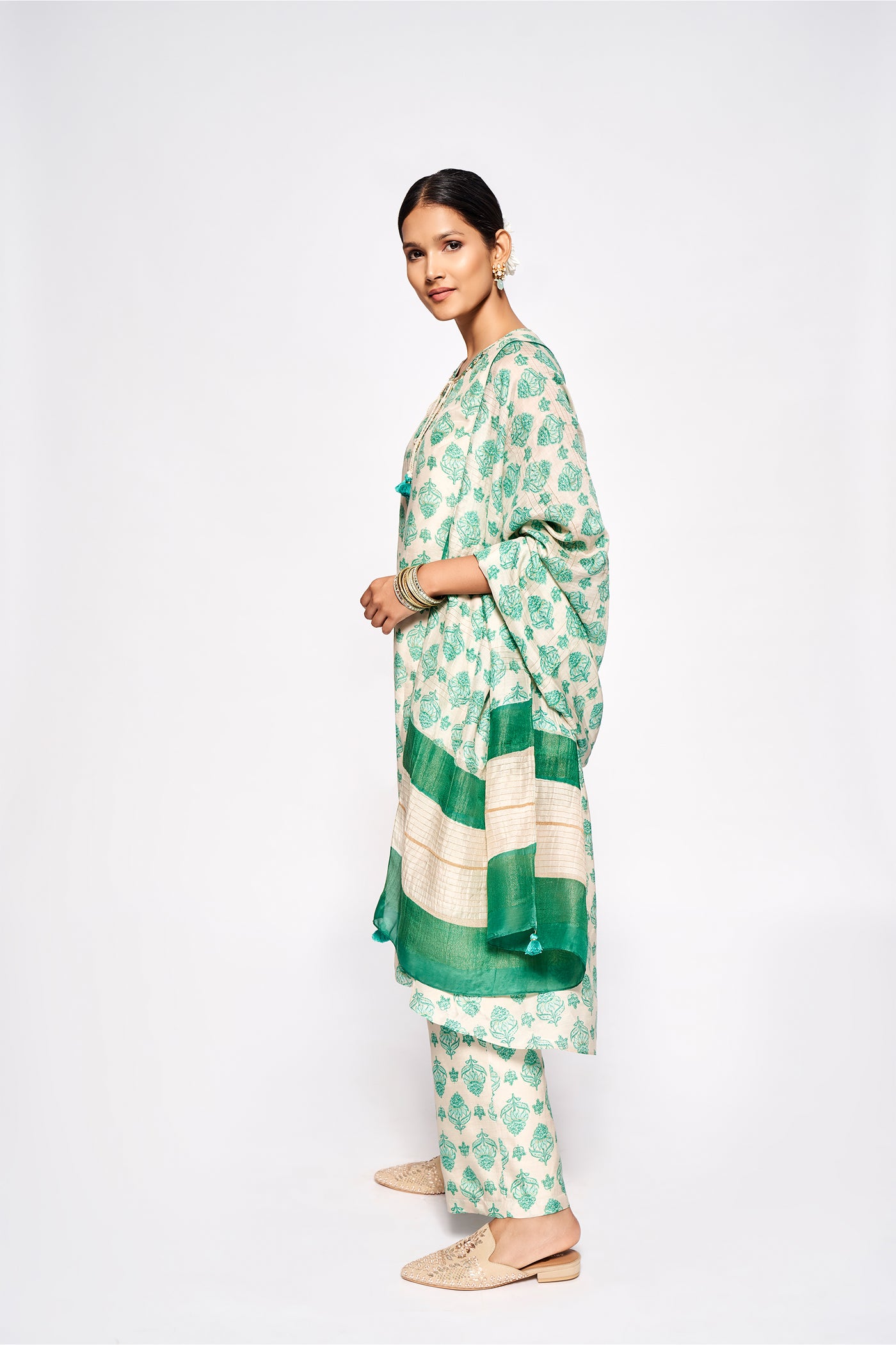 Anita Dongre Maushmi Kurta Set Green festive indian designer wear online shopping melange singapore