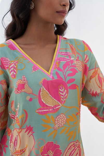 Archana Shah Green Pomo Neck Emb Kurta Set indian designer wear online shopping melange singapore
