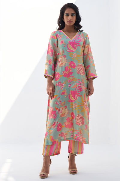 Archana Shah Green Pomo Neck Emb Kurta Set indian designer wear online shopping melange singapore