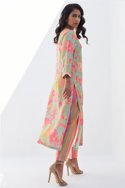 Archana Shah Green Pomo Neck Emb Kurta Set indian designer wear online shopping melange singapore