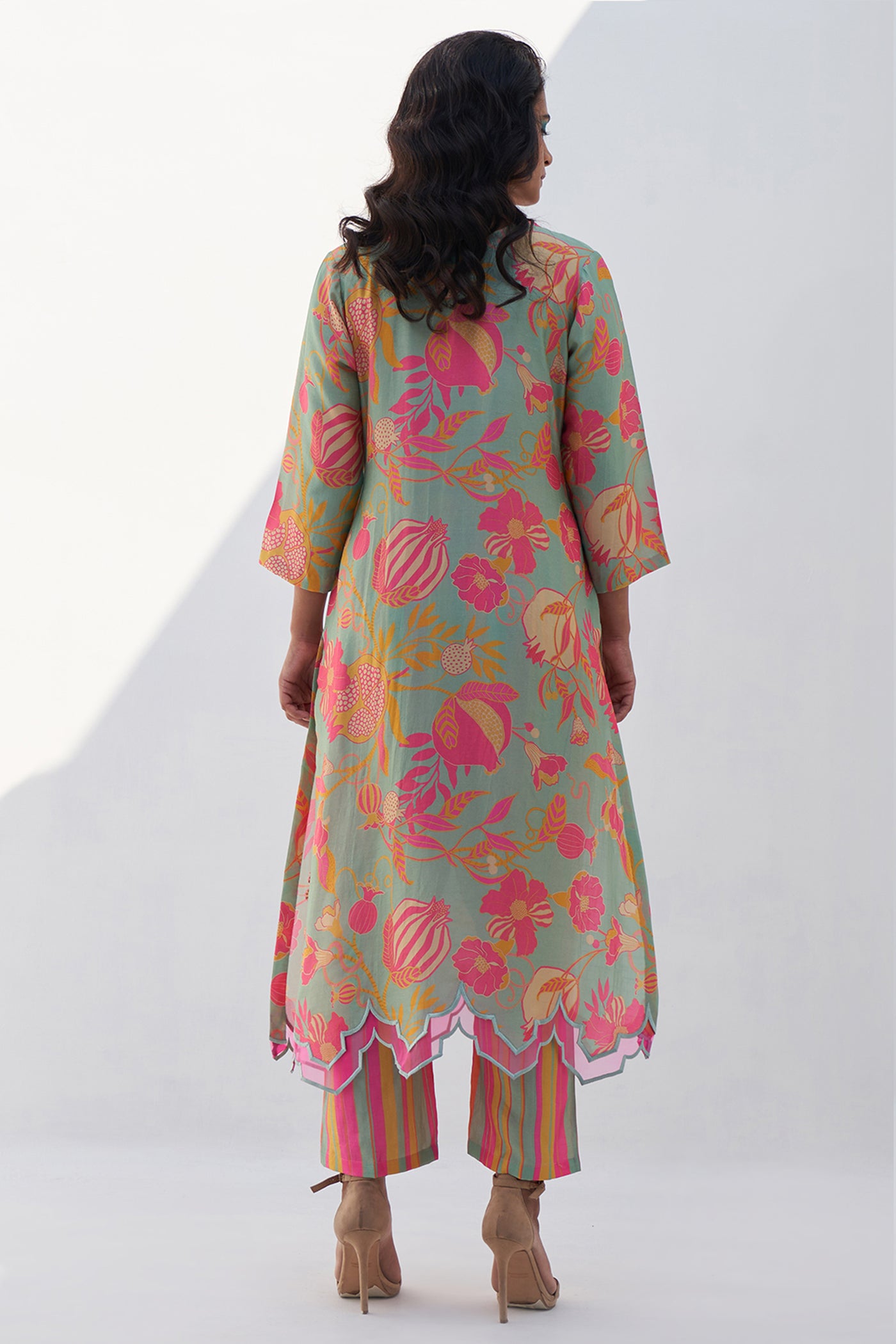 Archana Shah Green Pomo Oraganza Hemline Kurta Set indian designer wear online shopping melange singapore