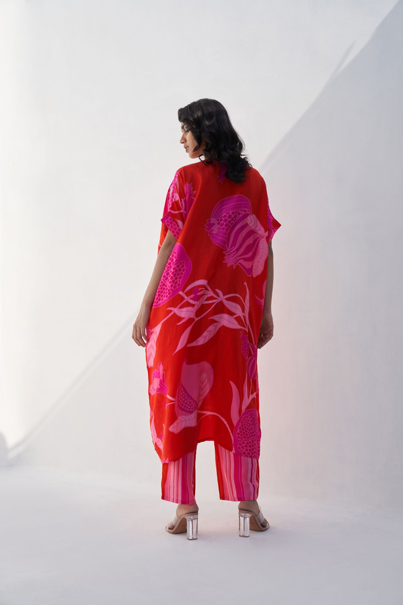 Archana Shah Red Pomo Oversize Kurta Set indian designer wear online shopping melange singapore