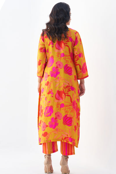 Archana Shah Yellow Pomo Neck Emb Kurta Set indian designer wear online shopping melange singapore