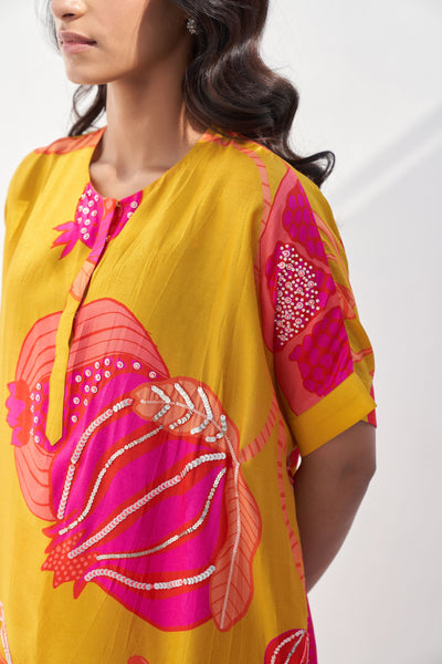 Archana Shah Yellow Pomo Oversize Kurta Set indian designer wear online shopping melange singapore