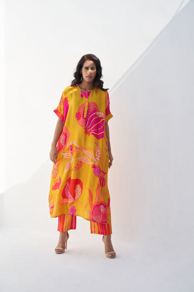 Archana Shah Yellow Pomo Oversize Kurta Set indian designer wear online shopping melange singapore