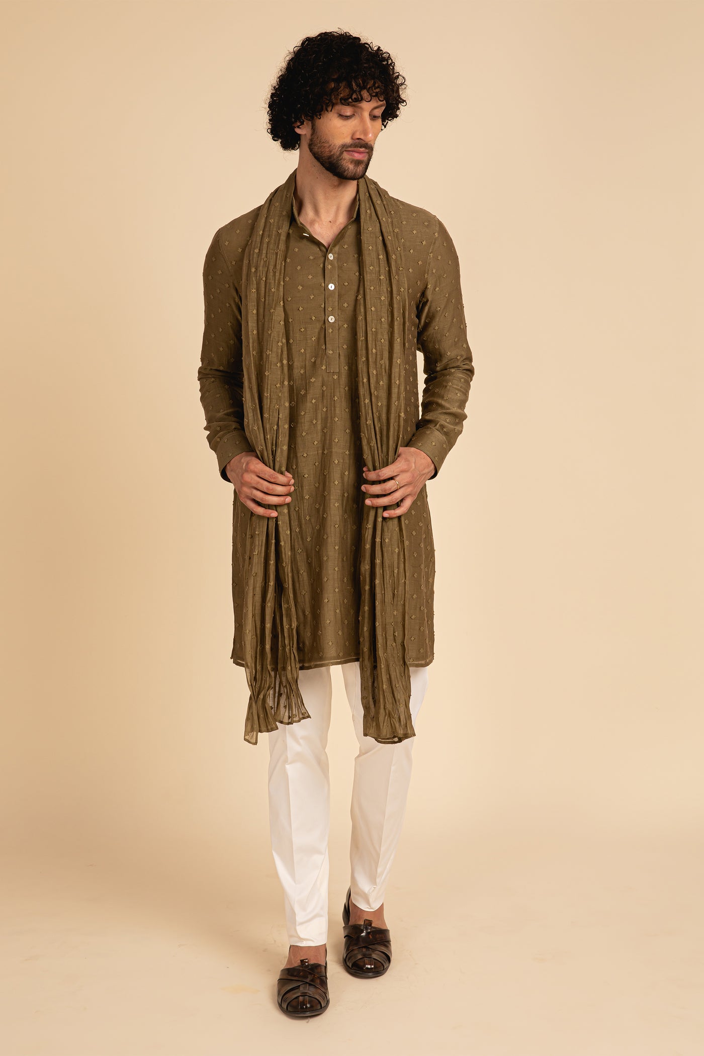 Arjan Dugal Olive Jamdani Hand Woven Kurta Set olive green festive indian designer menswear online shopping melange singapore