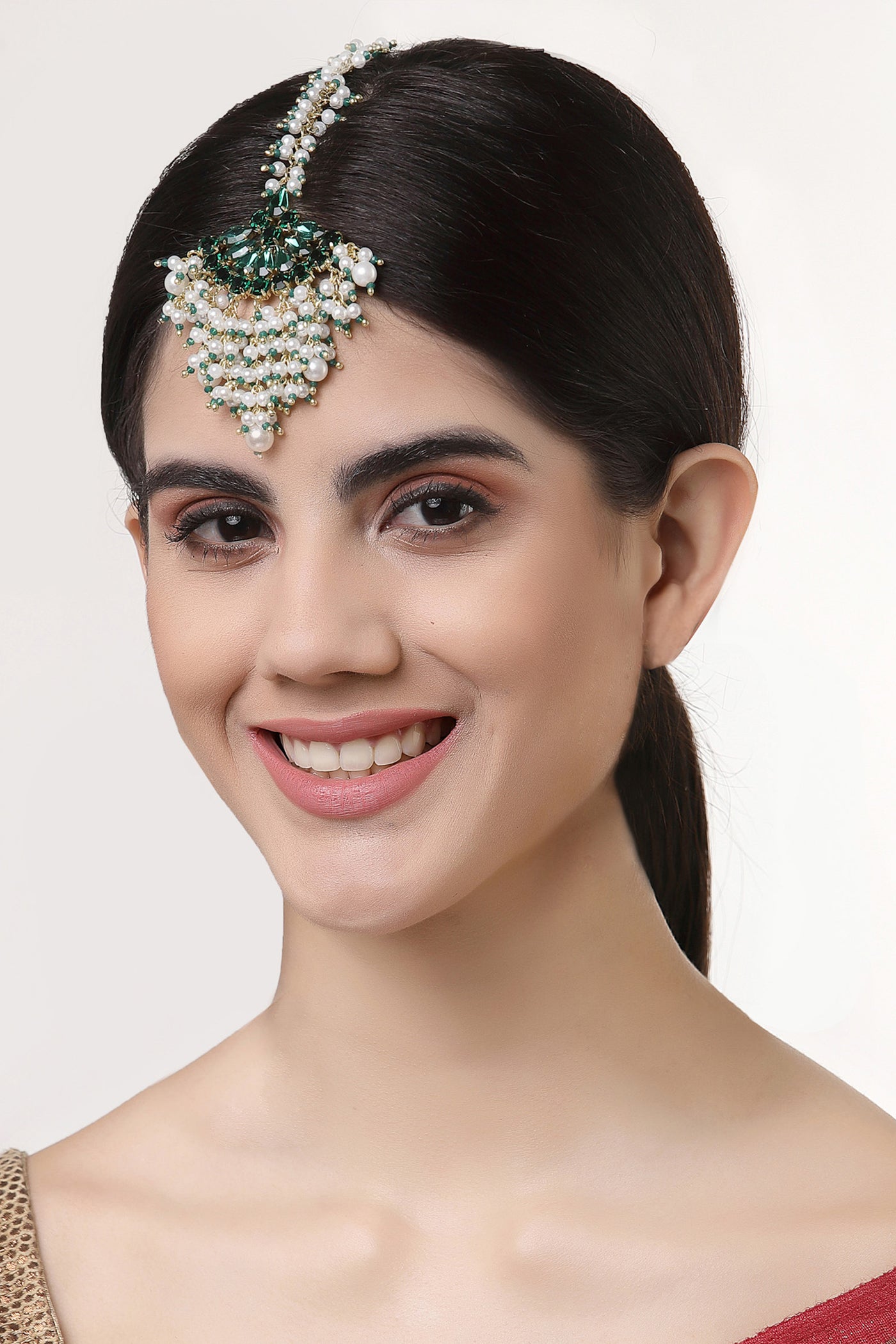 Bijoux by priya chandna Crystal Maangtika In Green and white fashion imitation jewellery  indian designer wear online shopping melange singapore