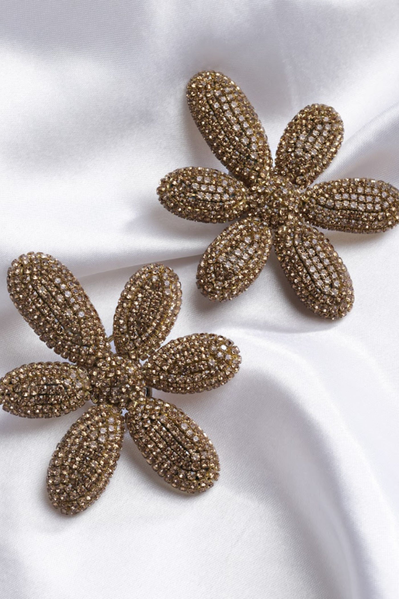 Bijoux by Priya Chandna Gold Daisy Earrings jewellery indian designer wear online shopping melange singapore