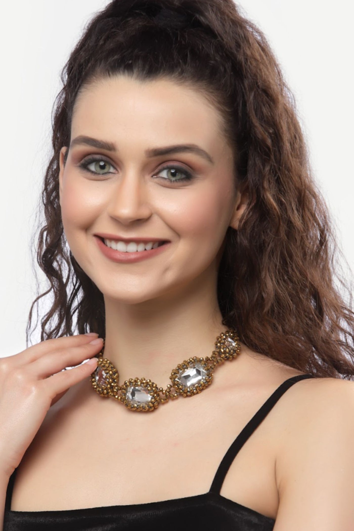 Bijoux by Priya Chandna Link chain Necklace Gold jewellery indian designer wear online shopping melange singapore