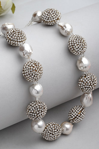 Bijoux by priya chandna Resin And Baroque Pearl Necklace In White fashion imitation jewellery  indian designer wear online shopping melange singapore