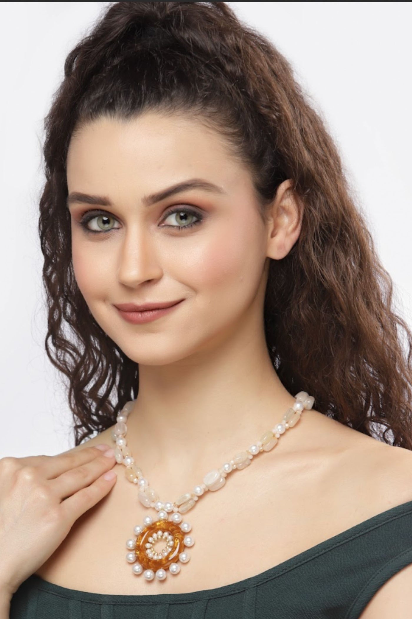 Bijoux by Priya Chandna Sunshine Necklace with Semi precious stones jewellery indian designer wear online shopping melange singapore