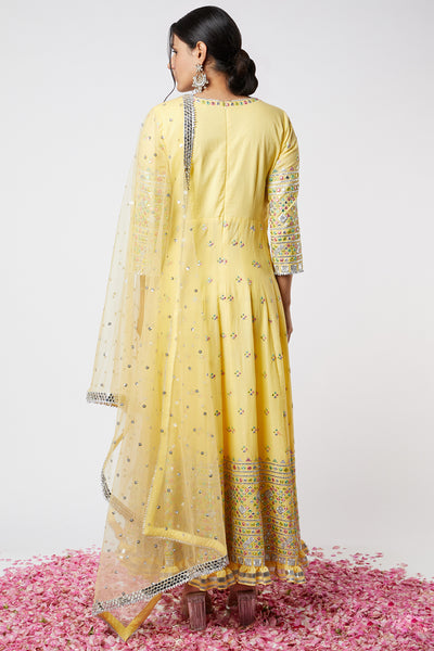 Gopi vaid Noor Mughal AG Set Yellow festive indian designer wear online shopping melange singapore