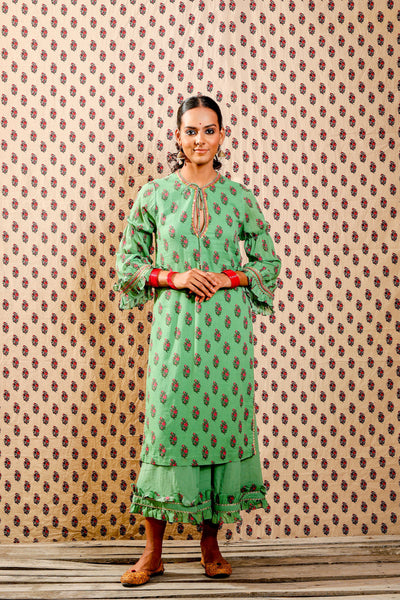 Nikasha Green Soft Cotton Kurta Set In Gulab Guldasta Print festive Indian designer wear online shopping melange singapore