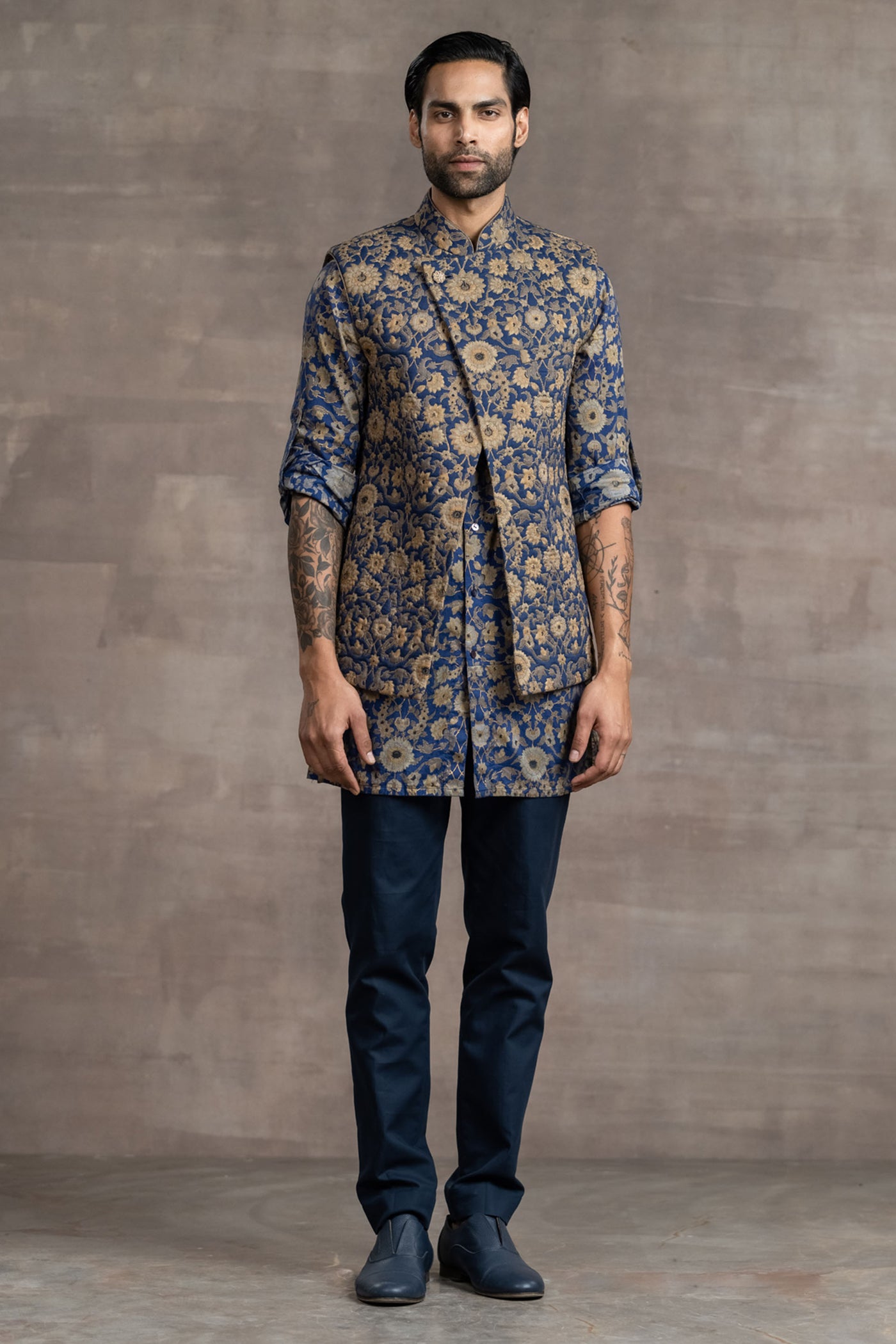 Tarun Tahitliani Floral Printed Asymmetrical Bundi blue indian designer wear menswear online shopping melange singapore