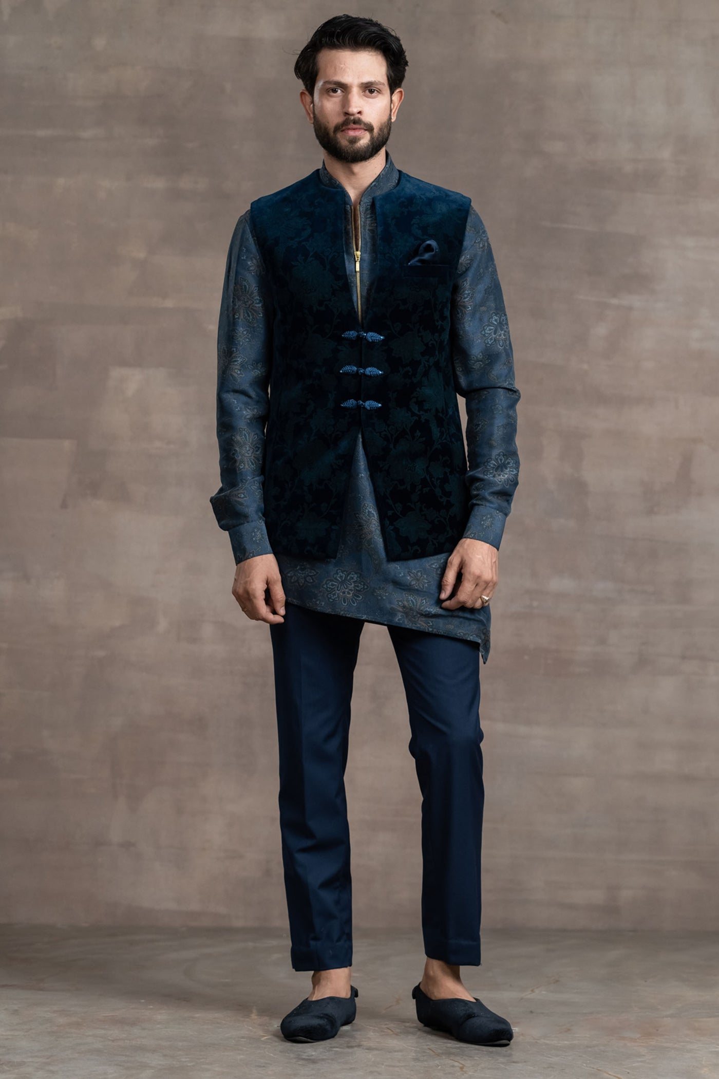 Tarun Tahitliani Etched Velvet Bundi teal indian designer wear menswear online shopping melange singapore