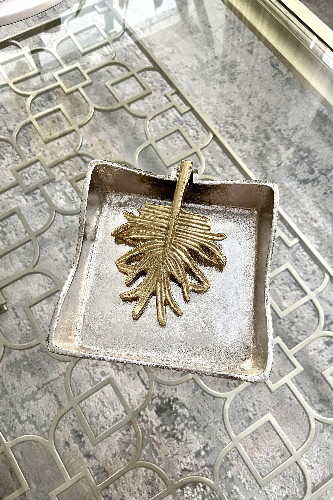 Lydia Leaf Napkin Holder