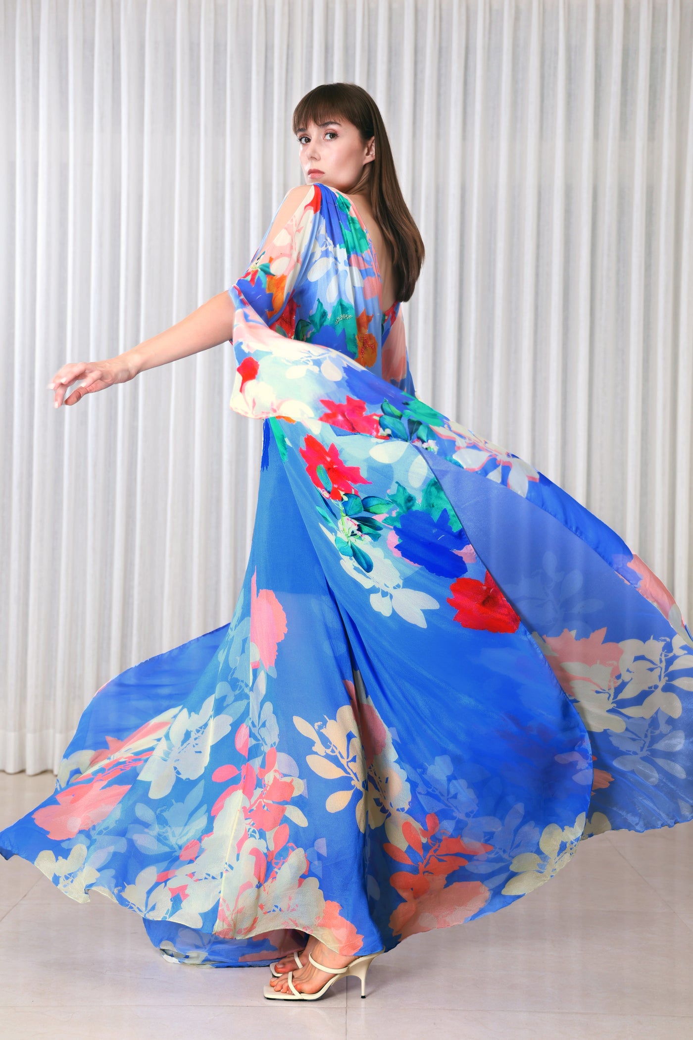 Mandira Wirk Hibiscus Placement Printed Kaftan indian designer wear online shopping melange singapore