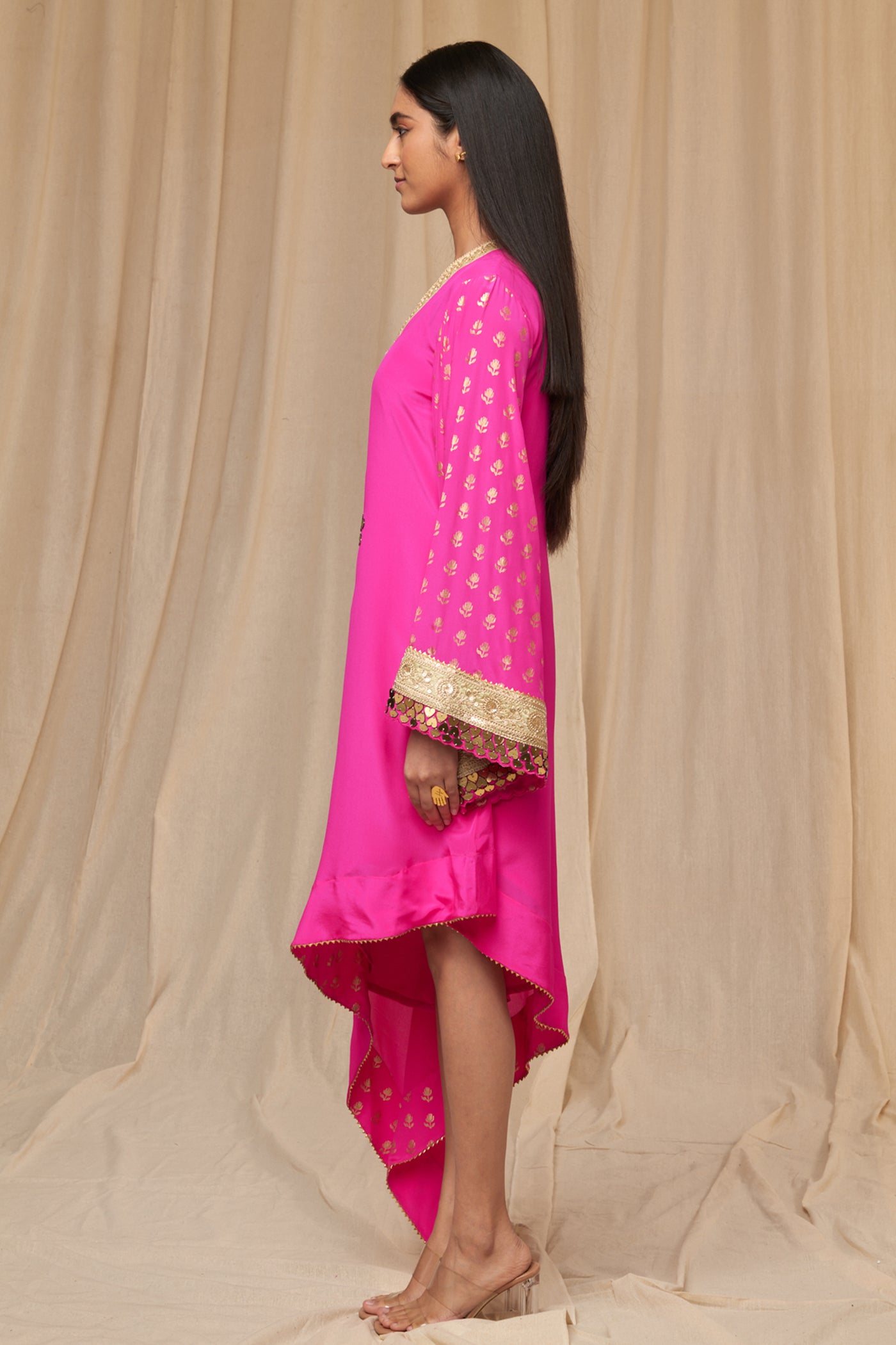 Masaba Hot Pink Wallflower Kaftan festive indian designer wear online shopping melange singapore