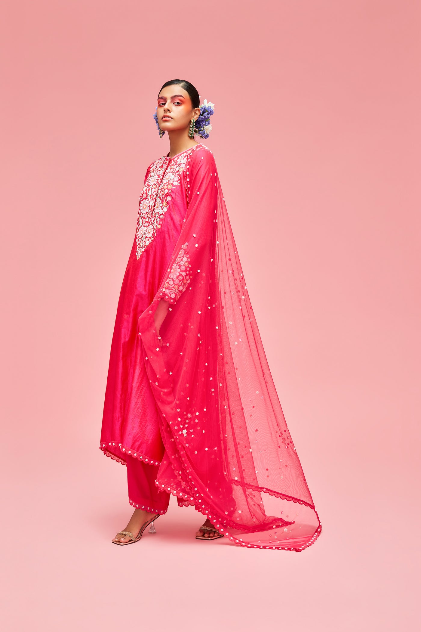 nachiket barve Izmir Embroidered Yoke Trapezium Scallop Edged Silk Kurta With Izmir Tulle Dupatta And Scallop Edge Palazzos fuchsia pink festive fusion Indian designer wear online shopping melange singapore