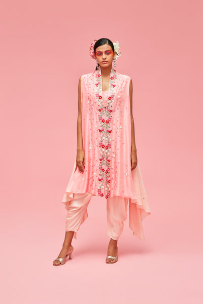 nachiket barve Nishat Bagh Ombré Cape Jacket And Bustier With Dhoti Pants peach gelato festive fusion Indian designer wear online shopping melange singapore