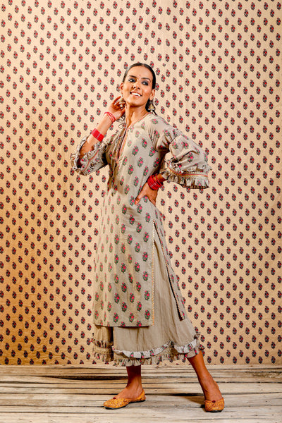 Nikasha Grey Soft Cotton Kurta Set In Gulab Guldasta Print festive Indian designer wear online shopping melange singapore