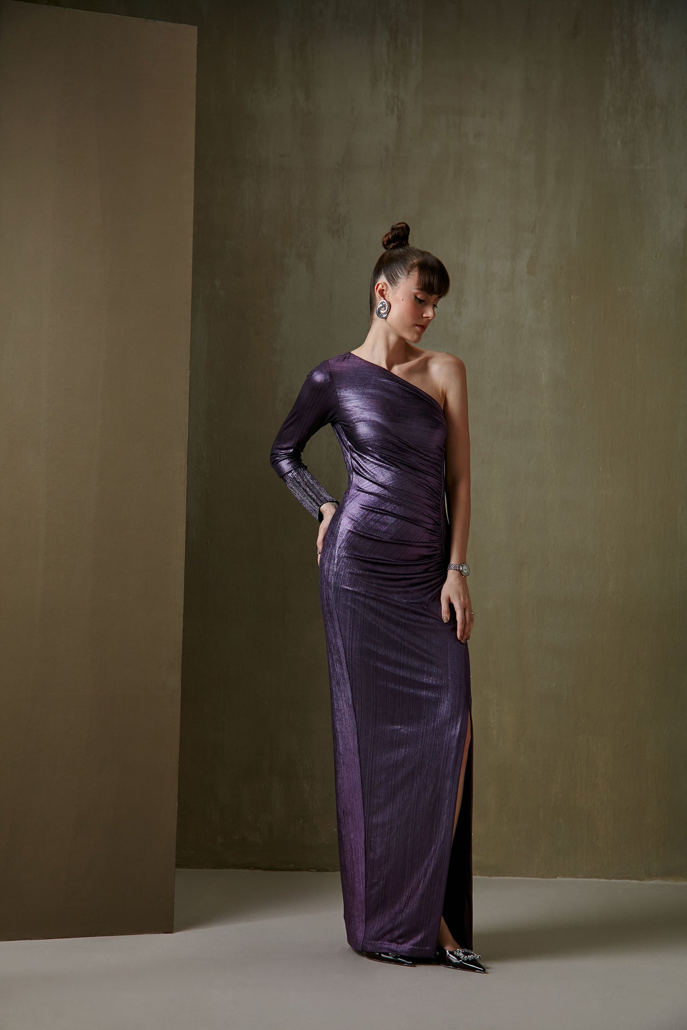 Namrata Joshipura Chain Streak One Off Shoulder Gown metallic purple indian designer fashion online shopping melange singapore