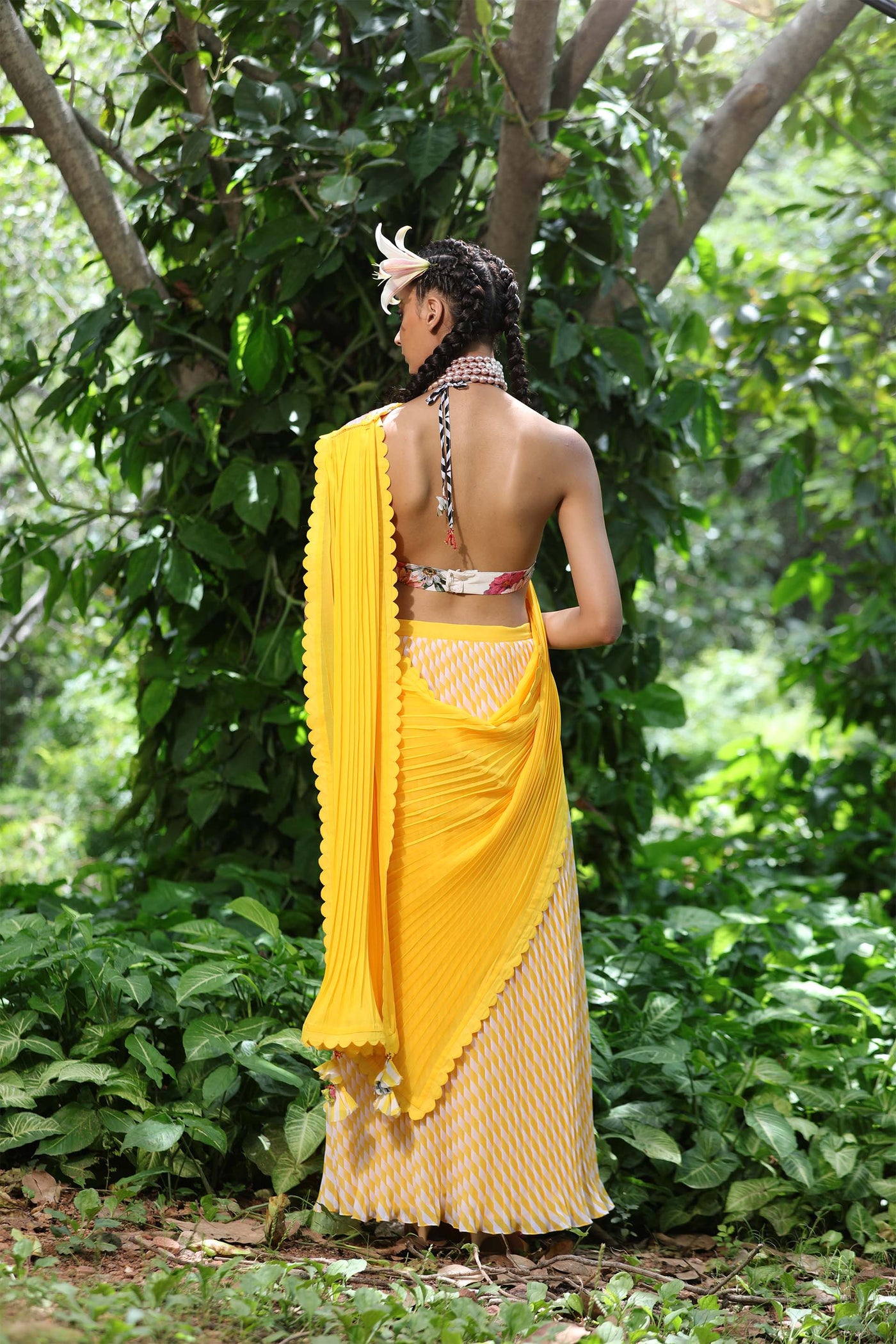 Nikasha Yellow Pre-Pleated Saree With Printed Unstitched Blouse Fabric festive indian designer wear online shopping melange singapore