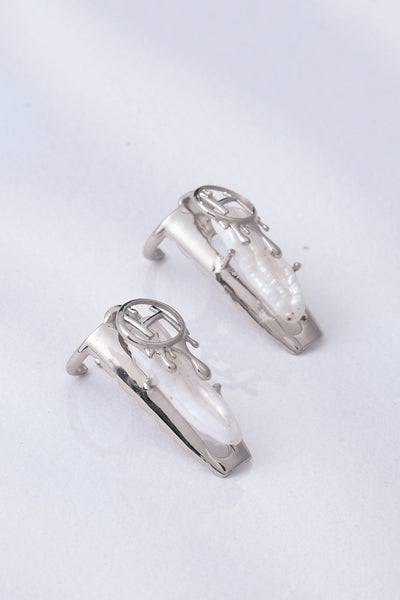 Outhouse Drip Oh Pearl Fingertip Ring In Silver designer jewellery fashion online shopping melange singapore