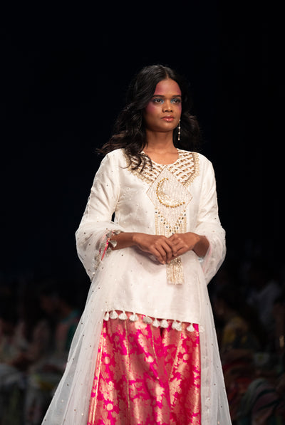payal singhal Amaya Off White Abla Silk Embroidered Kurta With Hot Pink Brocade Sharara And Off White Dupatta festive indian designer wear online shopping melange singapore