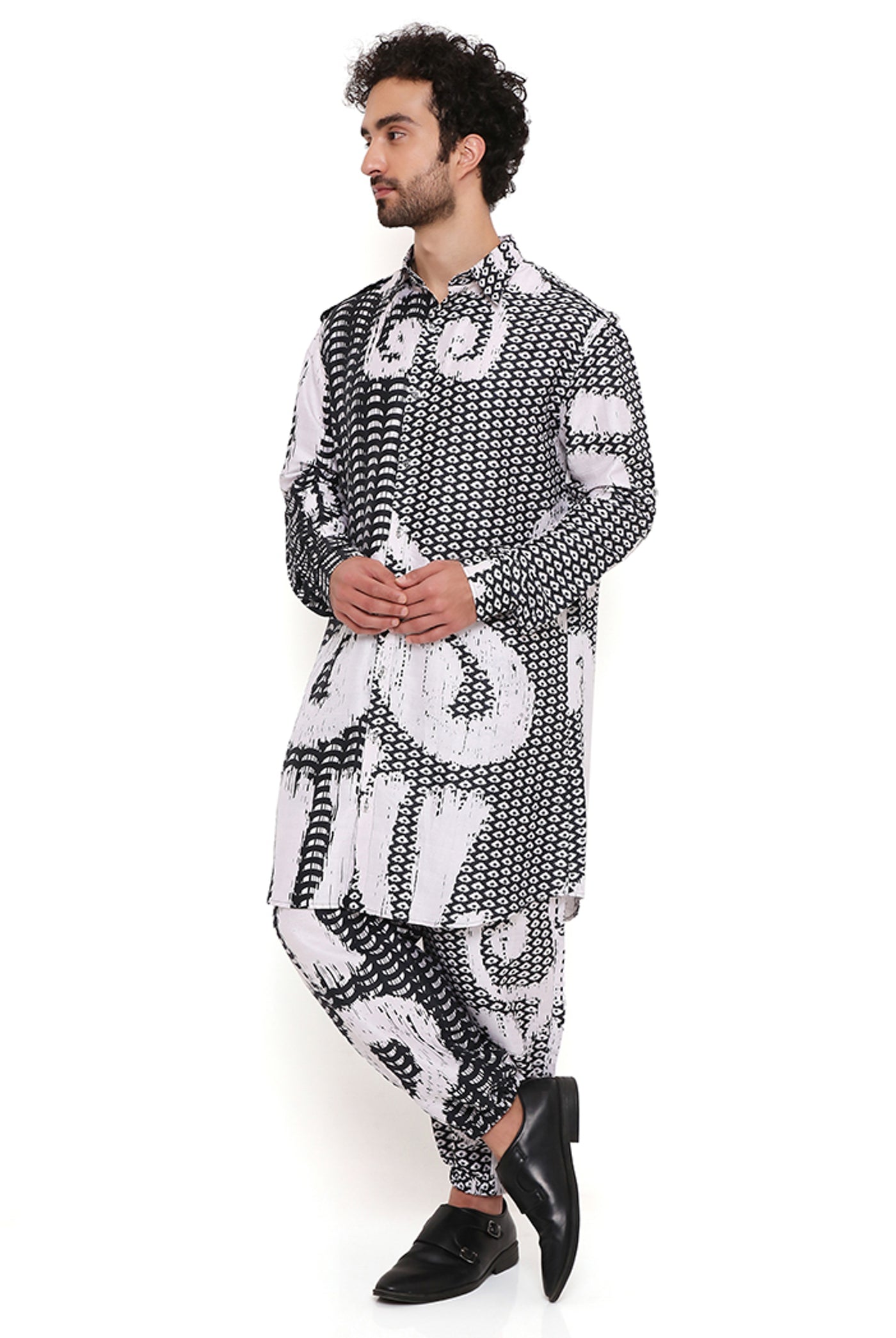payal singhal menswear Black & White Uzbek Print Dupion Silk Pathani Kurta With Jogger Pants festive indian designer wear online shopping melange singapore