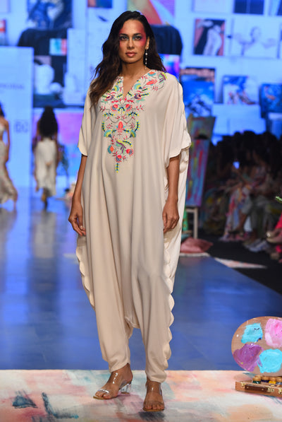 payal singhal Kara Stone Crepe Embroidered Jumpsuit With Scalloped Edges indian designer wear online shopping melange singapore