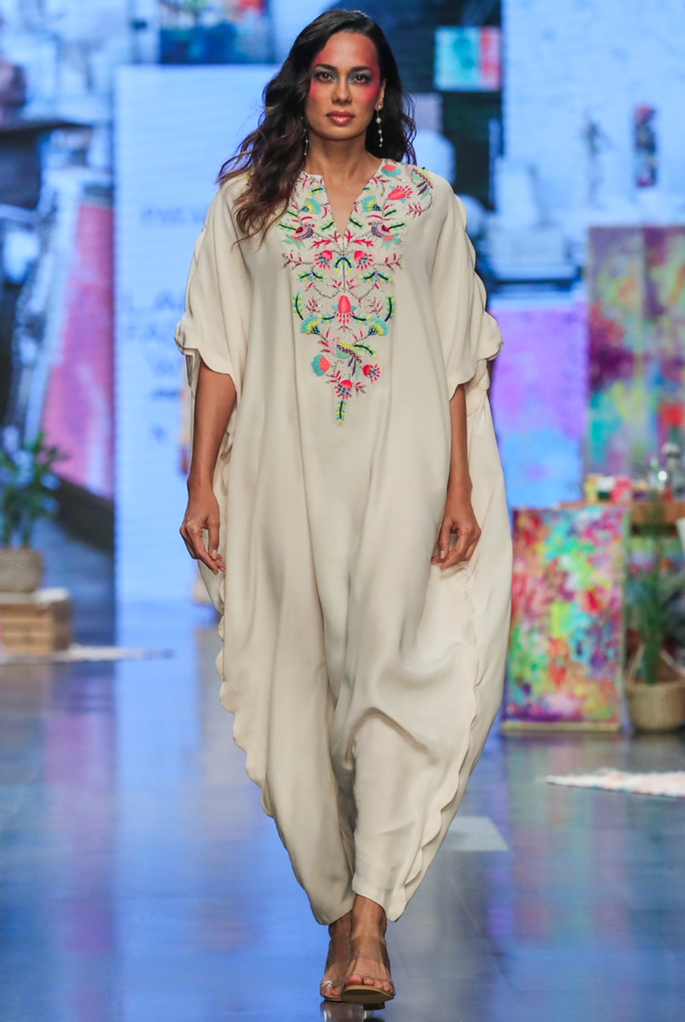 payal singhal Kara Stone Crepe Embroidered Jumpsuit With Scalloped Edges indian designer wear online shopping melange singapore