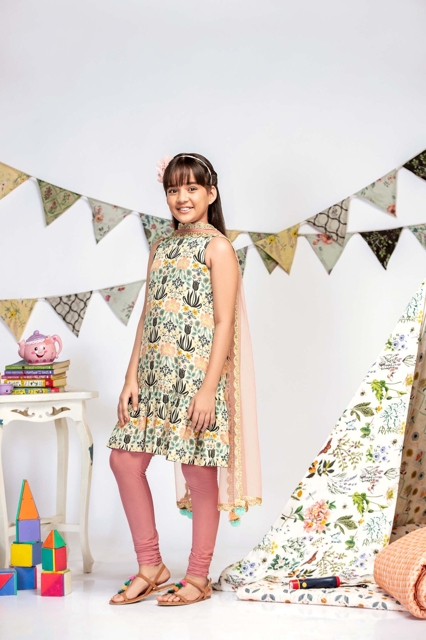 Payal sighal kids Tulip Garden Print Kurta Set festive kidswear online shopping melange singapore indian designer wear