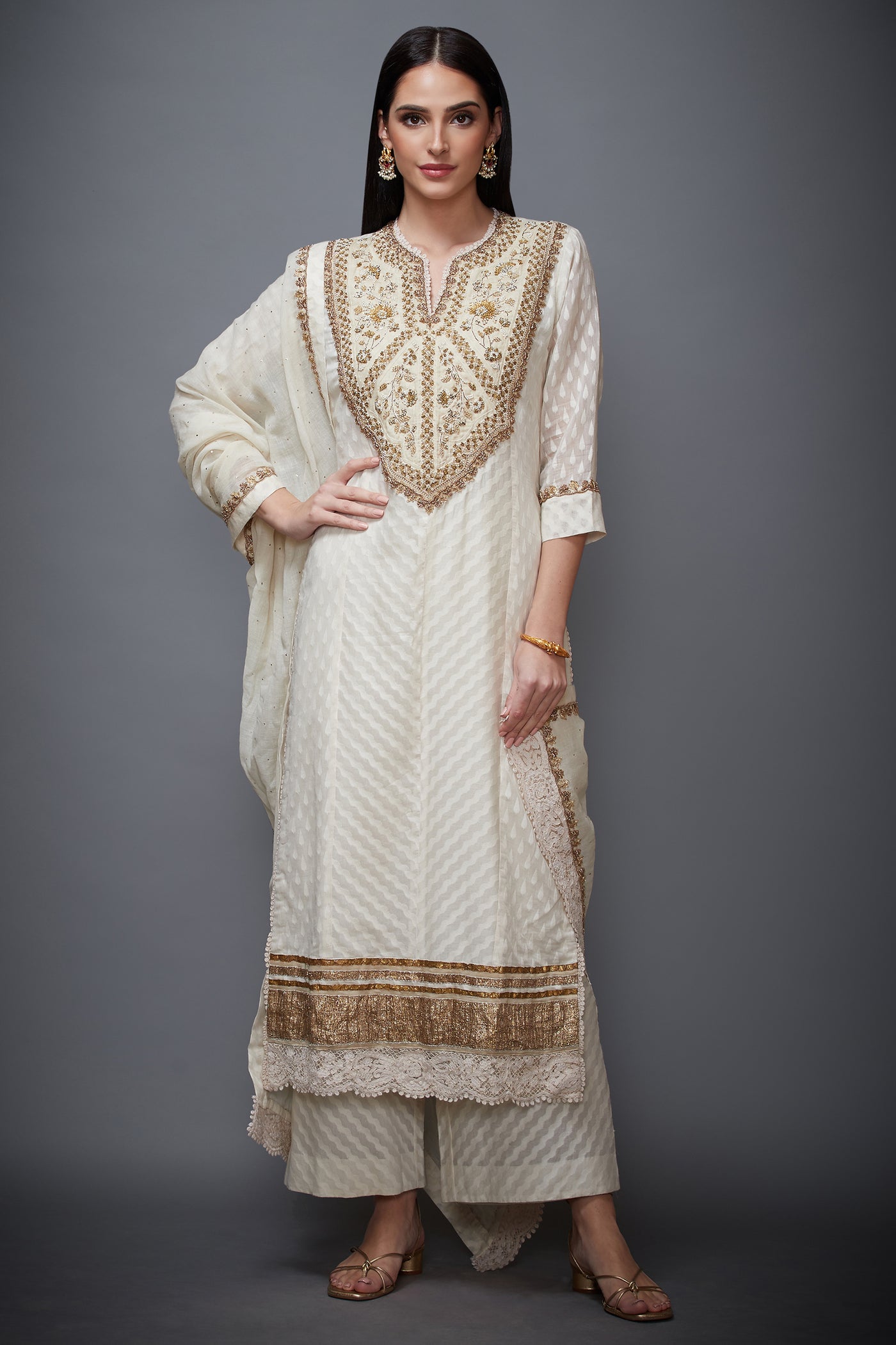 Ri Ritu Kumar Round Neck Full Sleeves Kurta Set white gold festive indian designer wear online shopping melange singapore 